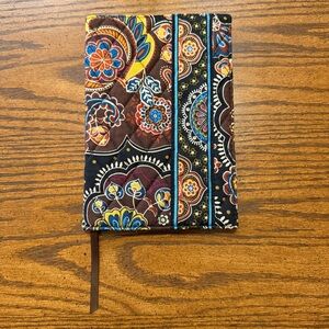 Vera Bradley Kensington Paisley Book Cover NWT Retired Pattern